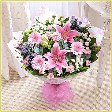 AŞKIN RENKLİ HALİ